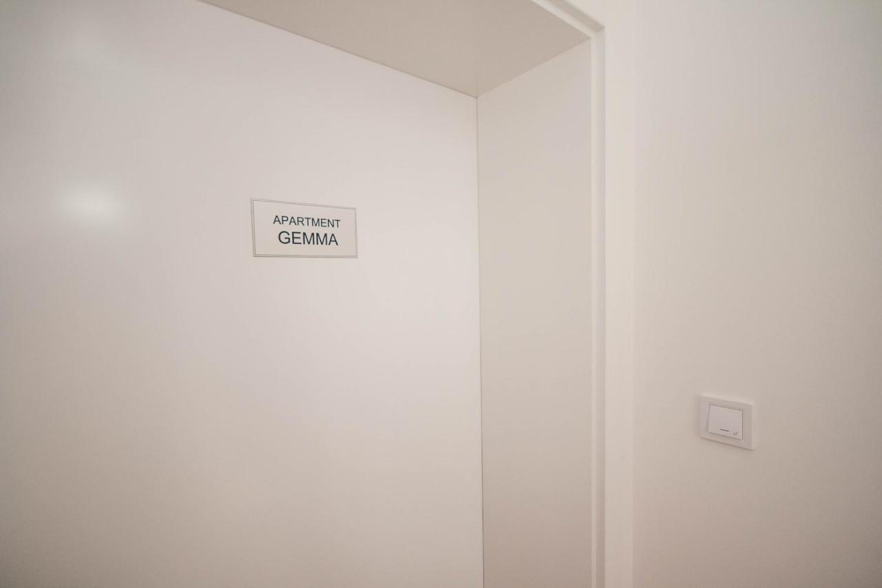 Apartment Gemma Baska  Bagian luar foto