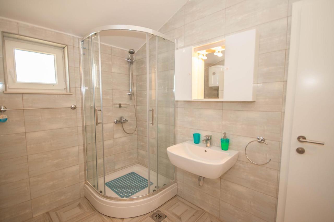 Apartment Gemma Baska  Bagian luar foto